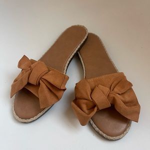 Loft super cute sandals